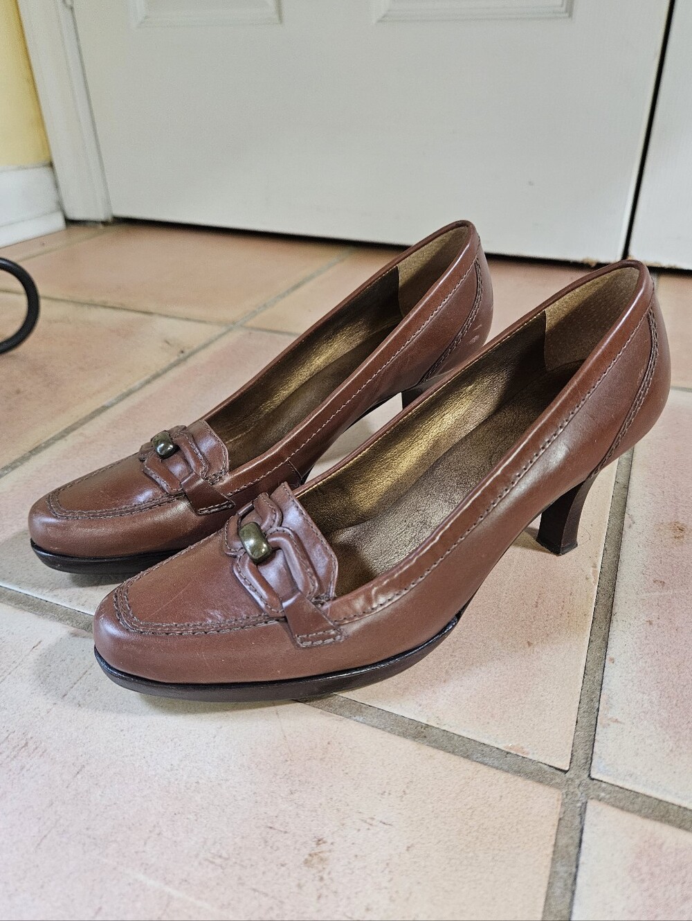 Vintage Talbot's Chestnut Brown Pumps
